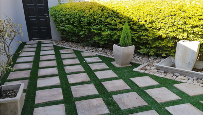 paving-surfaces-companies-fake-grass